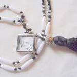 Flapper Necklace In Black And White With Tassel..